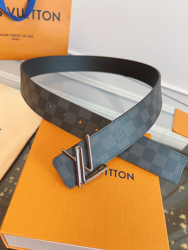 ルイヴィトンベルト着用イメージ